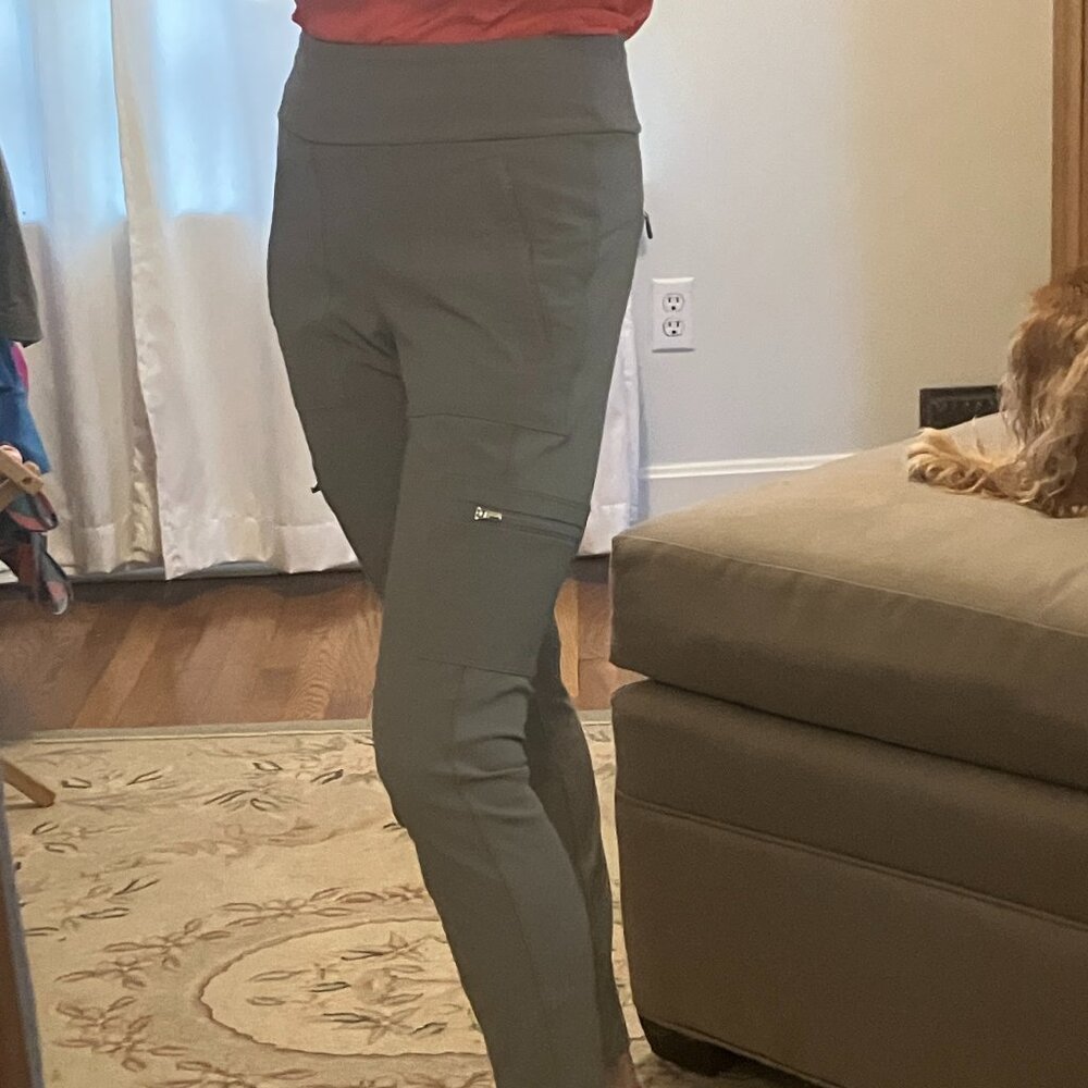 Athleta Headlands Hybrid Cargo Tights